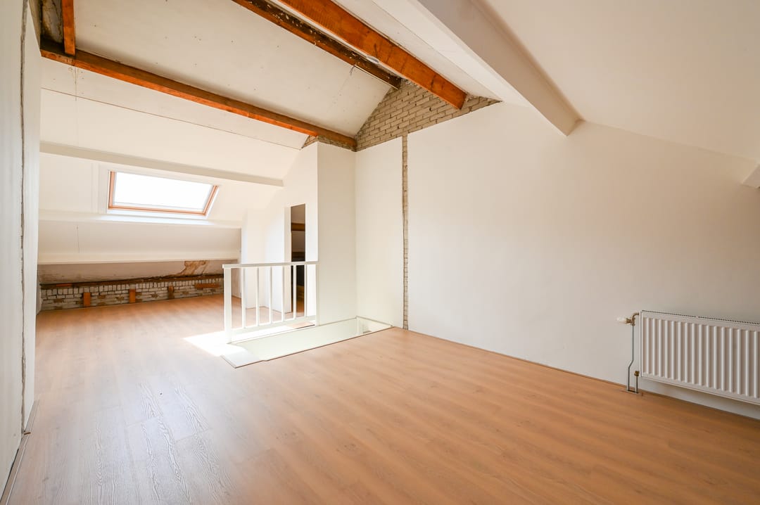 Spacious double upper apartment with water views in Rijswijk — 22