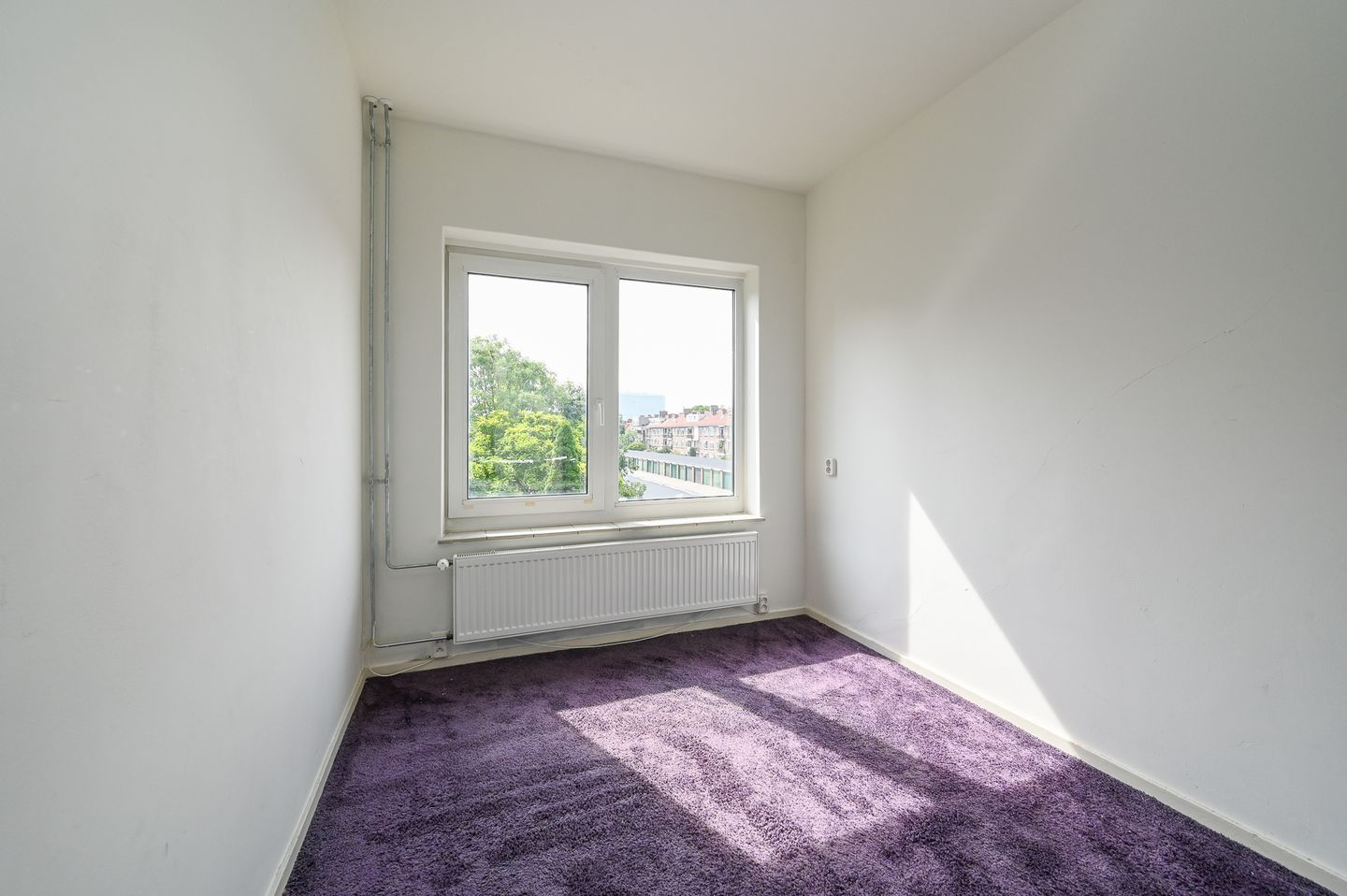 Spacious double upper apartment with water views in Rijswijk — 19