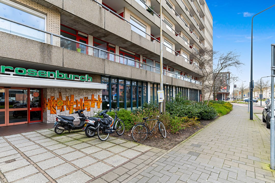 Ground-floor 2-room apartment with sunny balcony near Leiden city centre — 26