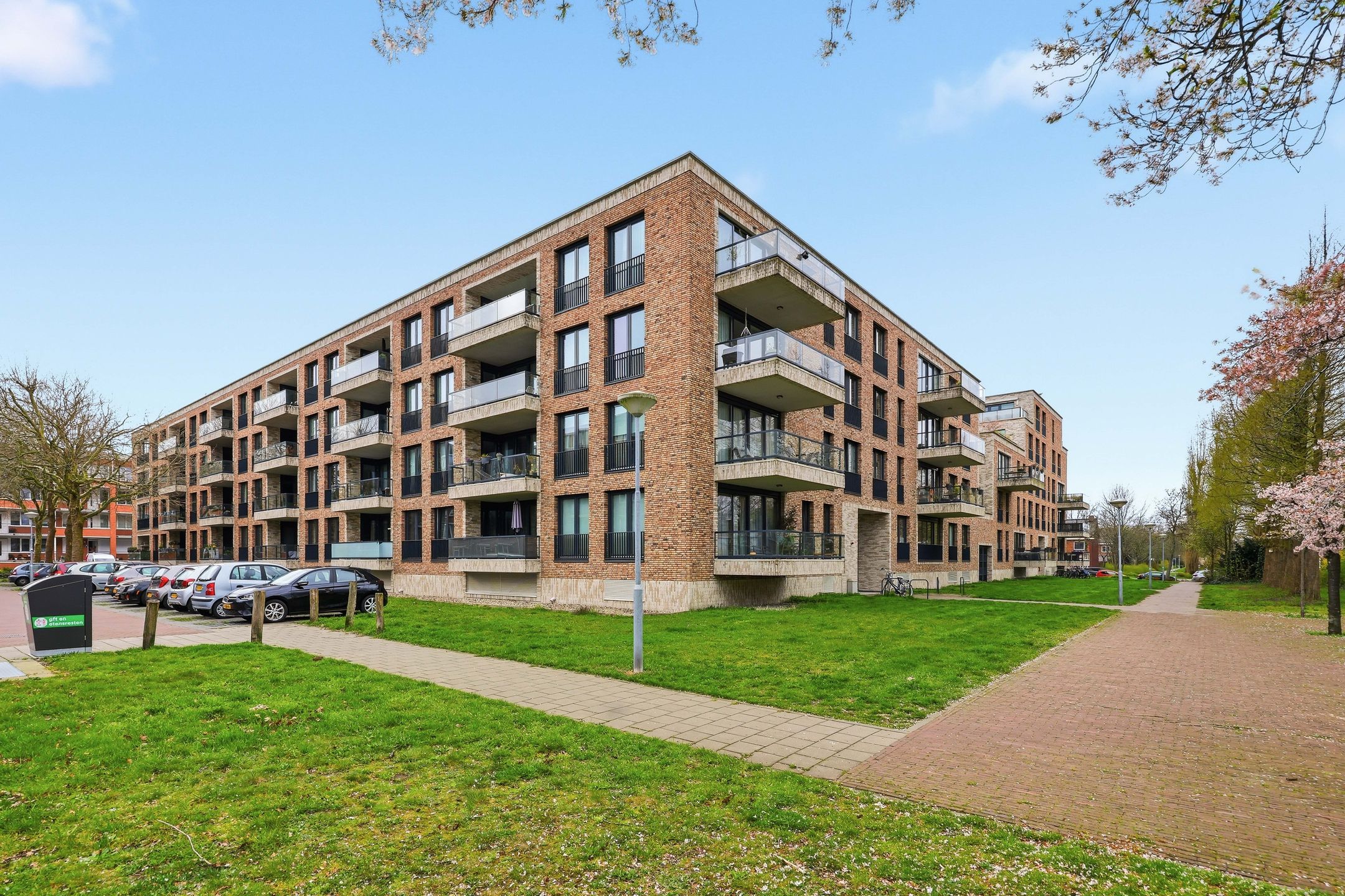 Nicolaas Hennemanpad 95 