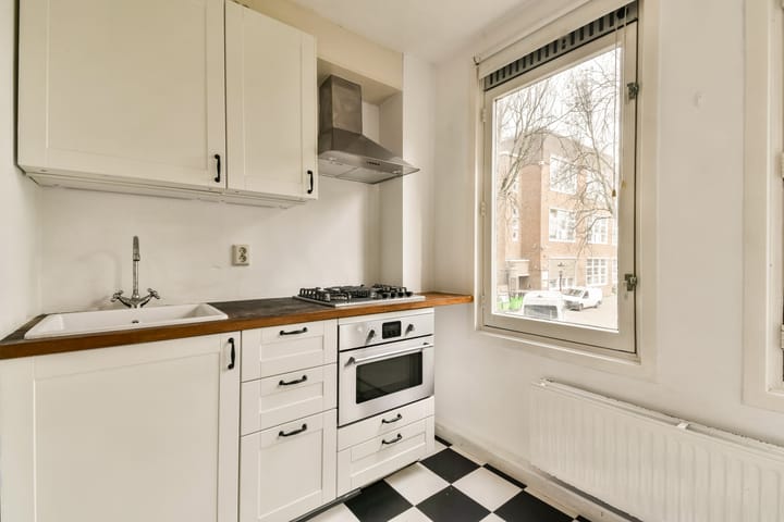 Photo 5 of Jan Lievensstraat 51