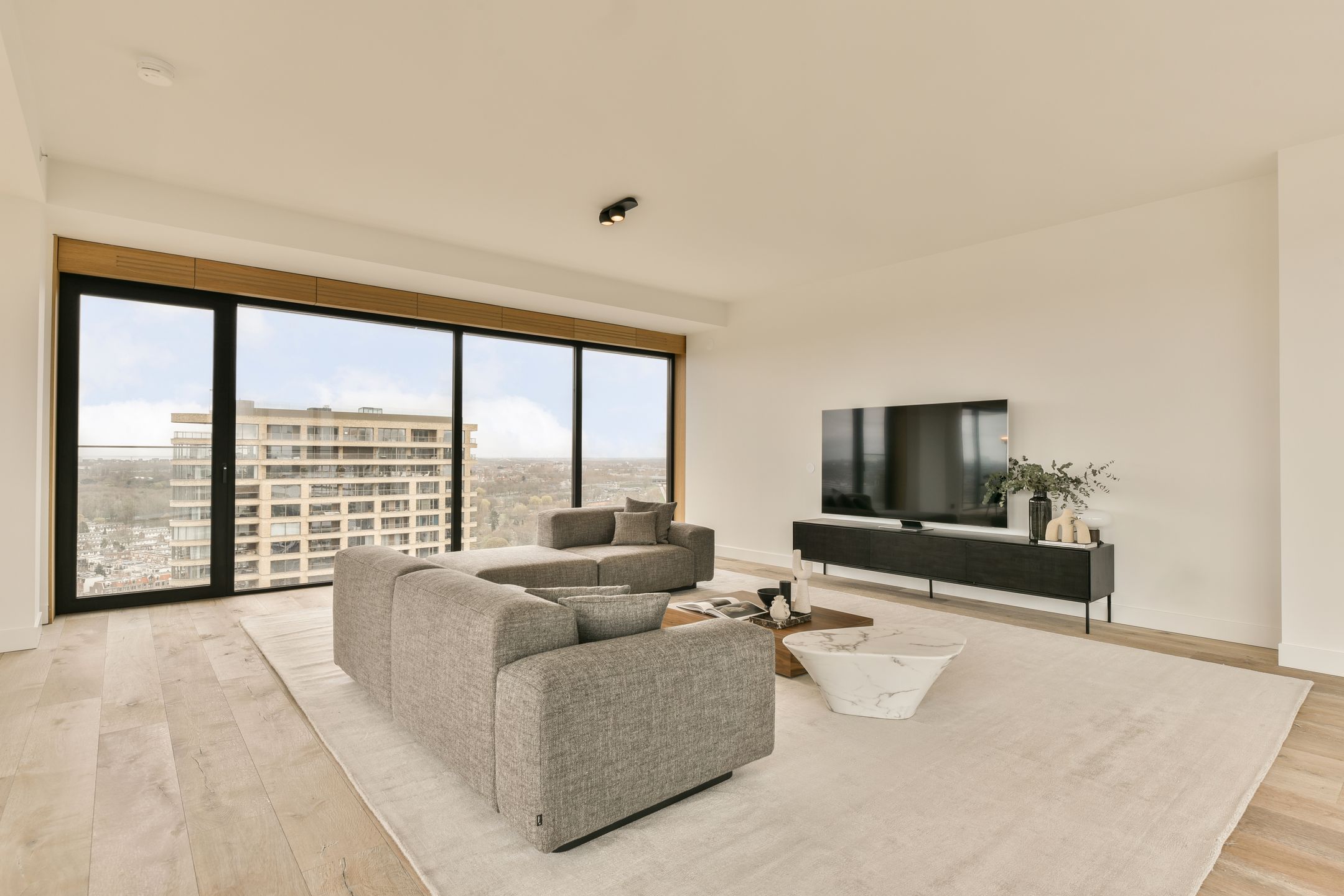 Foto 12 van Korte Ouderkerkerdijk 1-W2