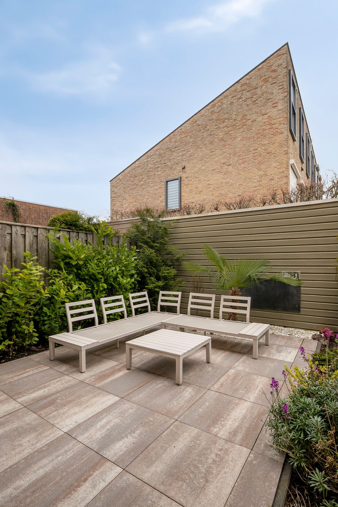 Move-in Ready Terraced Home with Four Bedrooms in Zeewolde — 58
