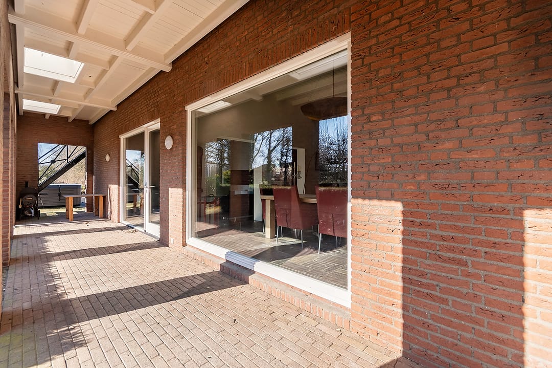 Spacious Thatched Villa Adjacent to Nature Reserve De Elshof — 56