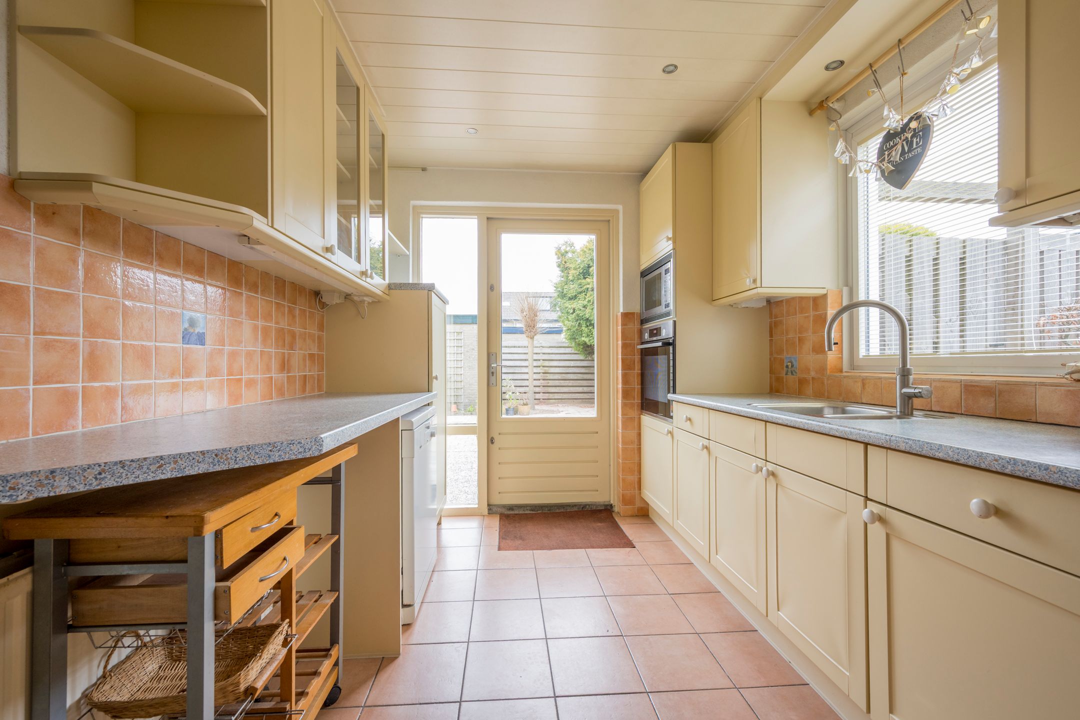 Photo 12 of Viltroos 10