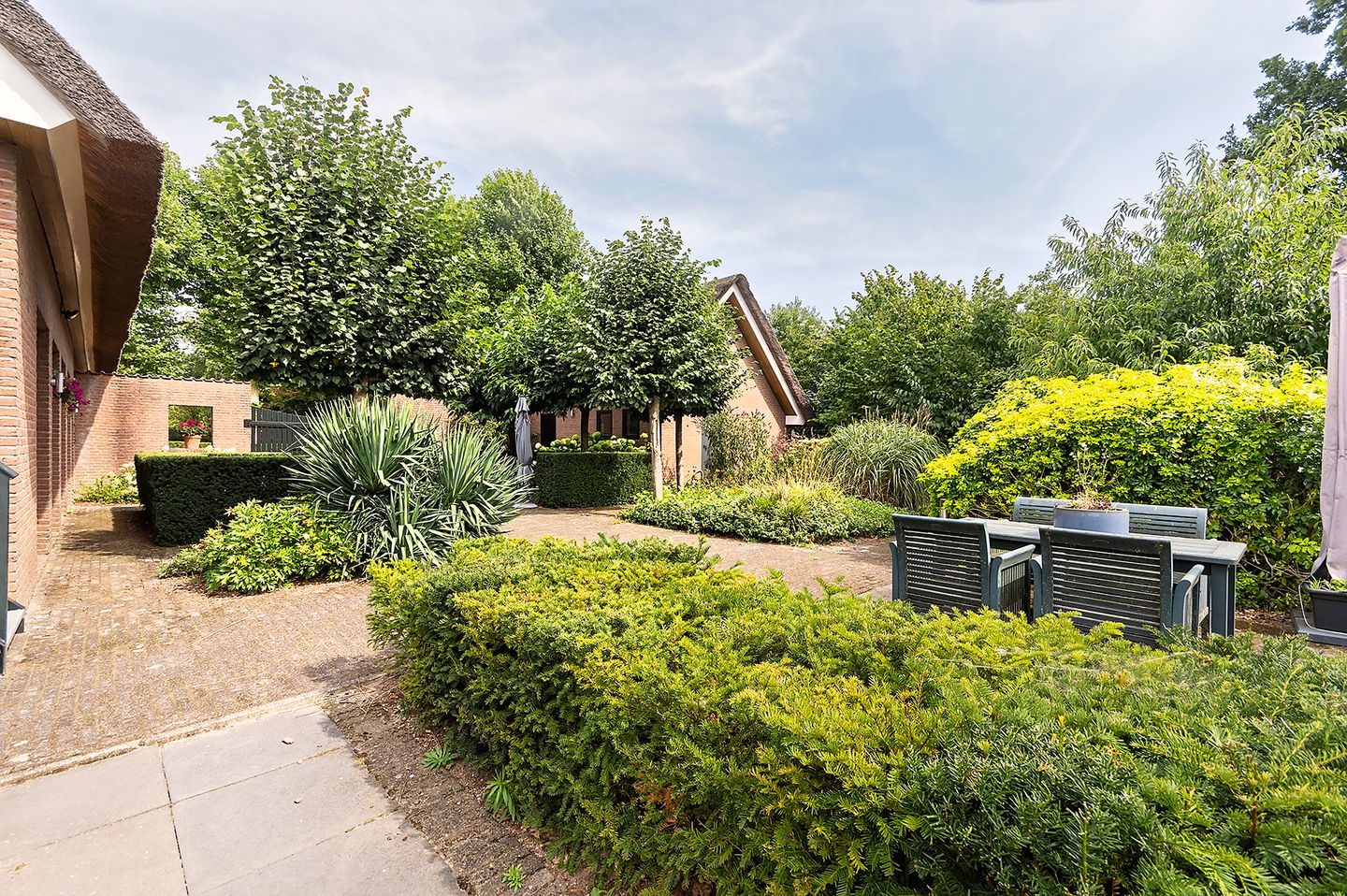 Spacious Thatched Villa Adjacent to Nature Reserve De Elshof — 79