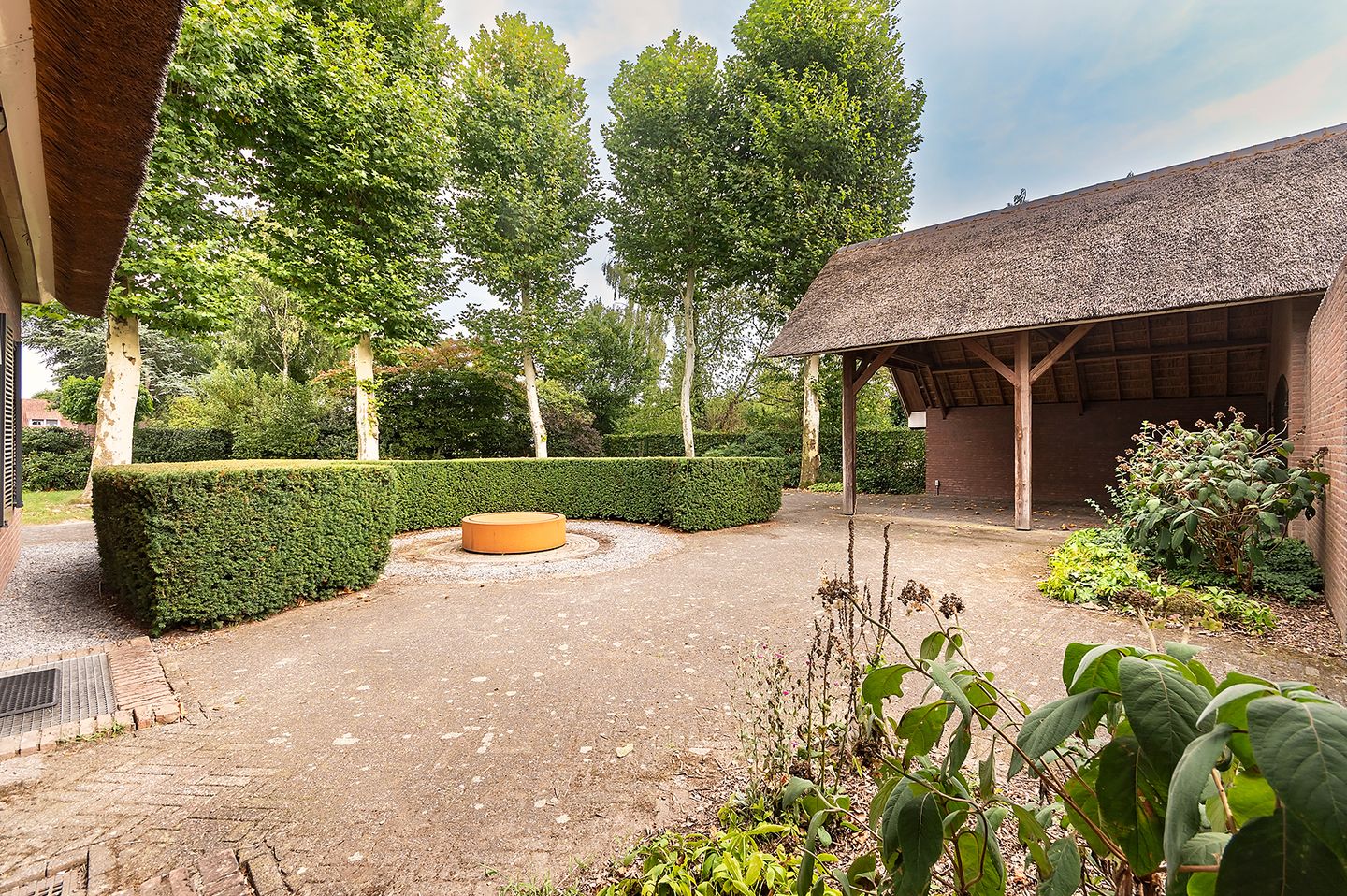 Spacious Thatched Villa Adjacent to Nature Reserve De Elshof — 65