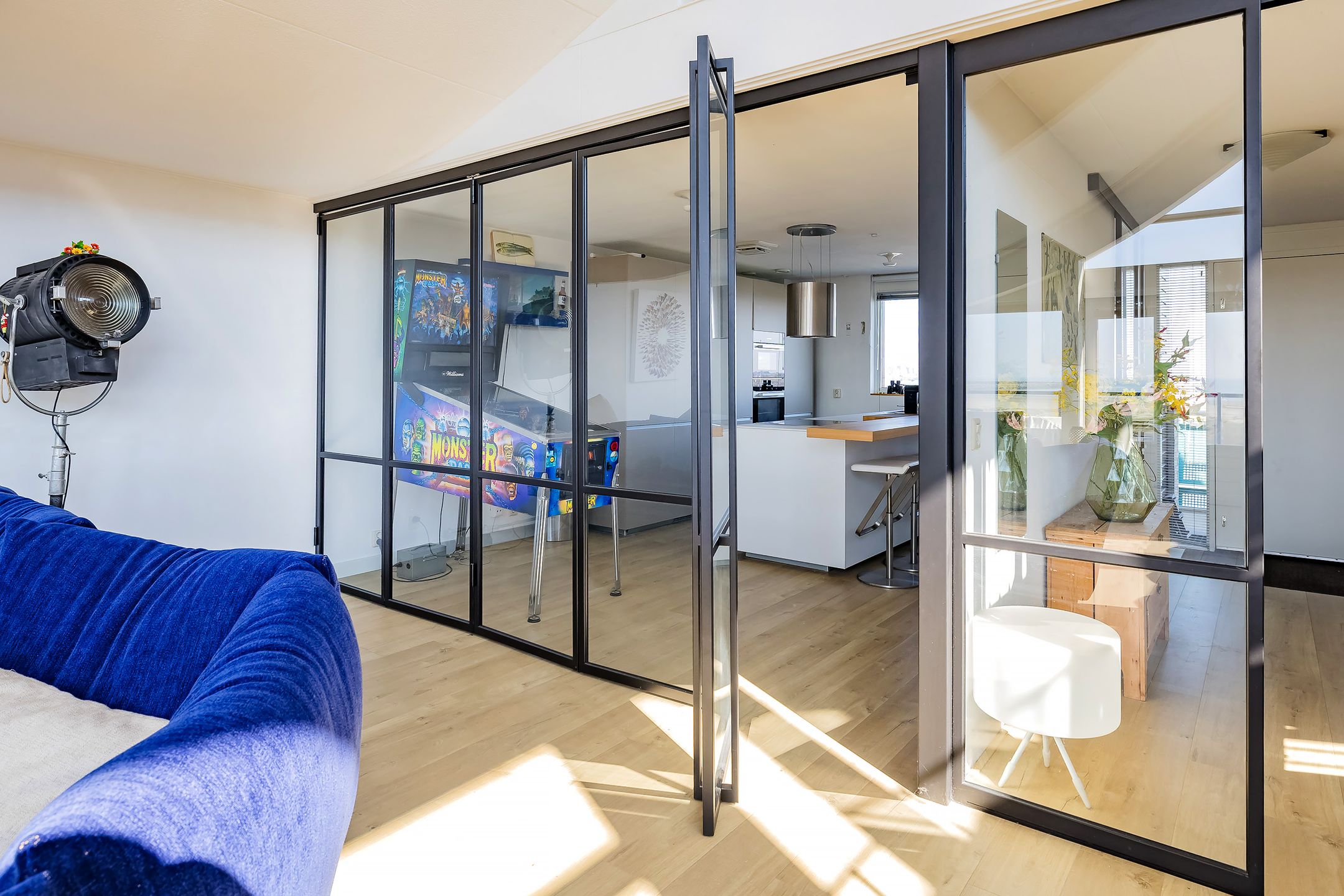 Foto 24 van Kennemerboulevard 677