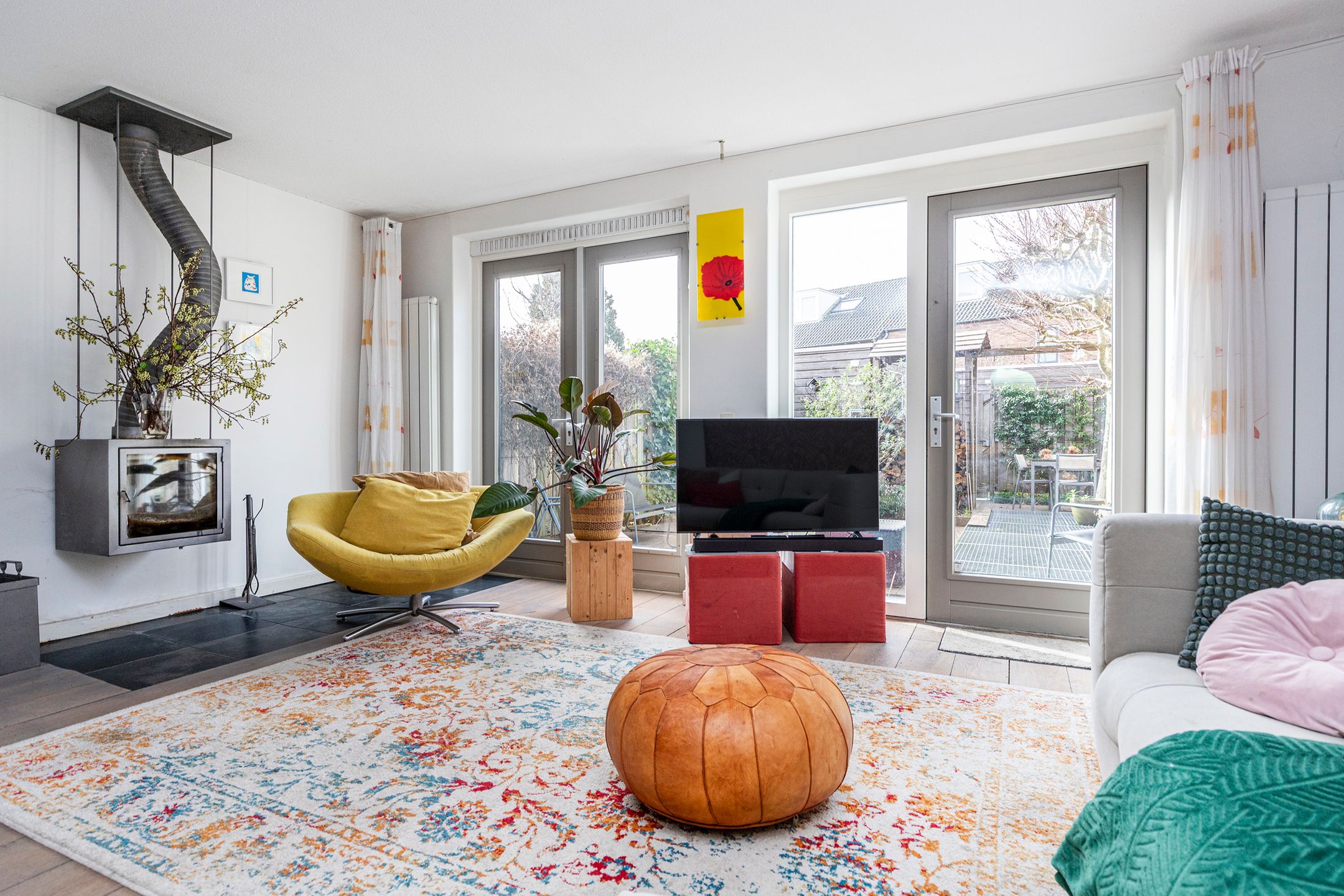 Spacious family home with sunny southwest-facing garden in quiet residential setting — 12