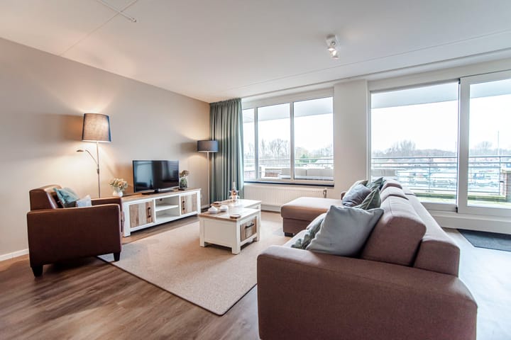 Photo 2 of Veerpolder 1-025