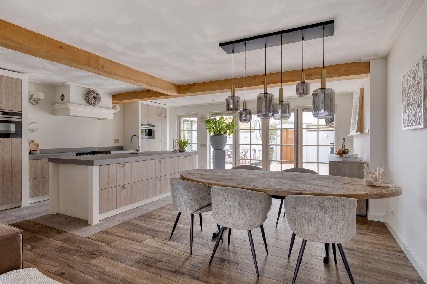 Photo 14 of Vendelierstraat 2