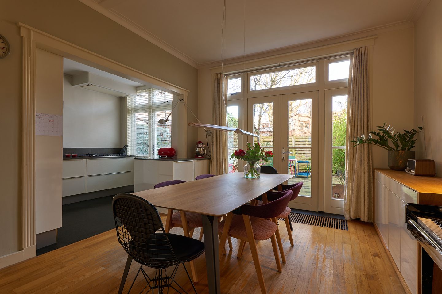 Spacious Townhouse with Five Bedrooms and Luxury Finishes in Leeuwendaal — 25
