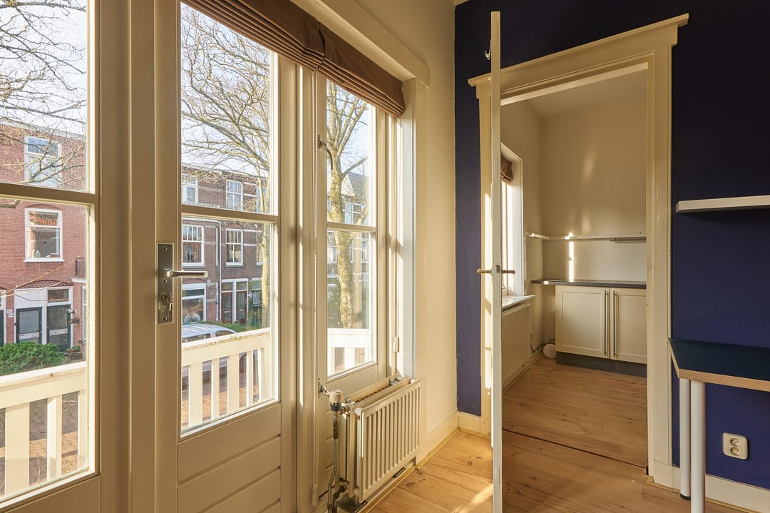 Spacious Townhouse with Five Bedrooms and Luxury Finishes in Leeuwendaal — 38