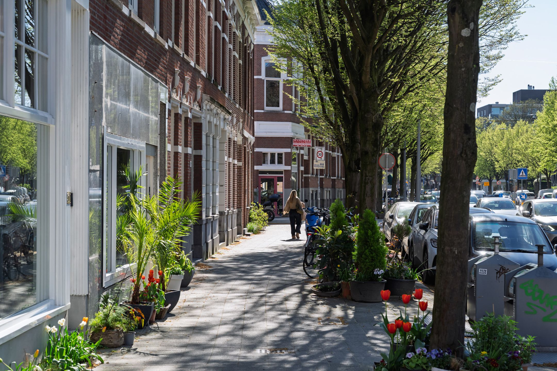 Photo 18 of Van der Sluysstraat 1-B