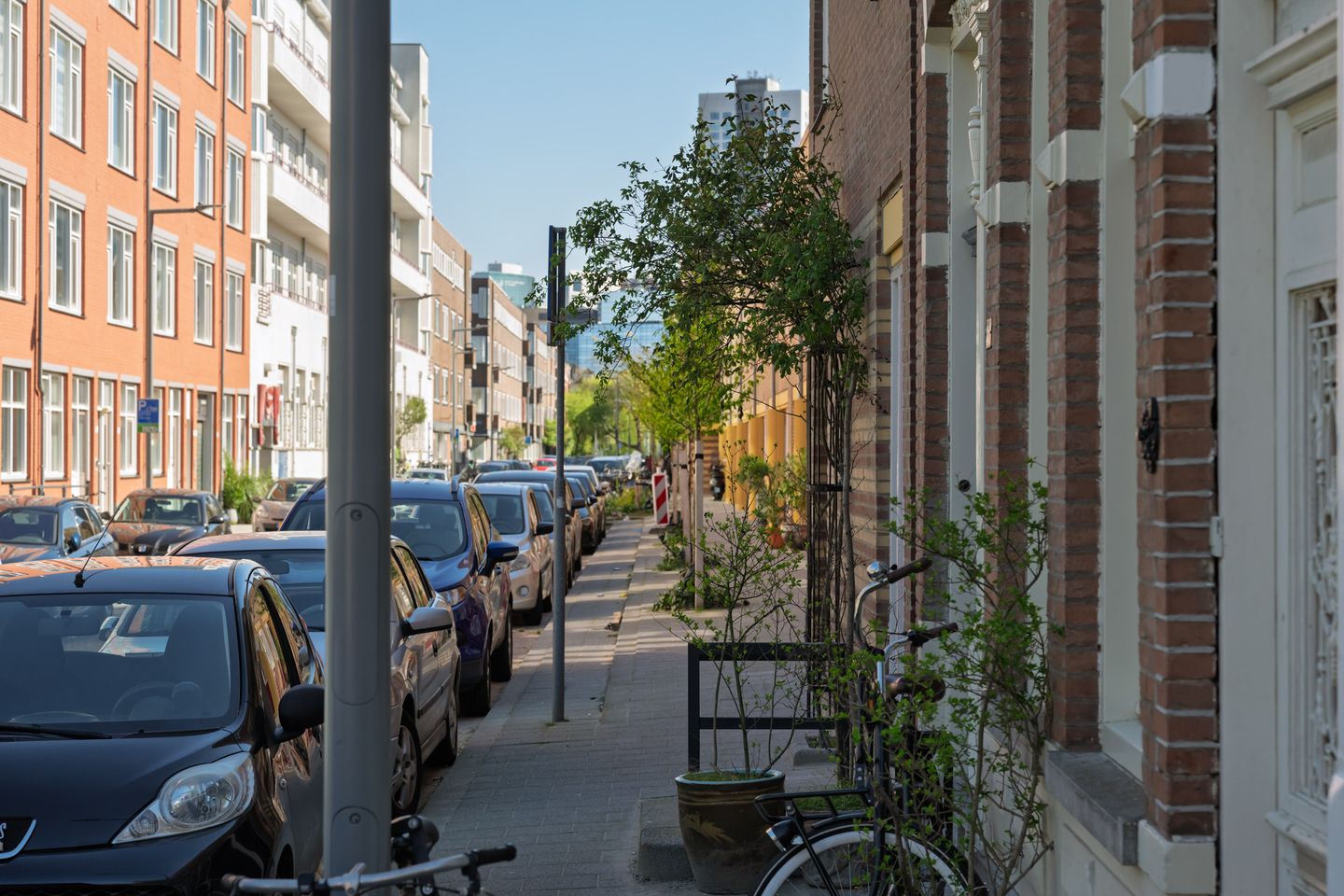 Photo 19 of Van der Sluysstraat 1-B