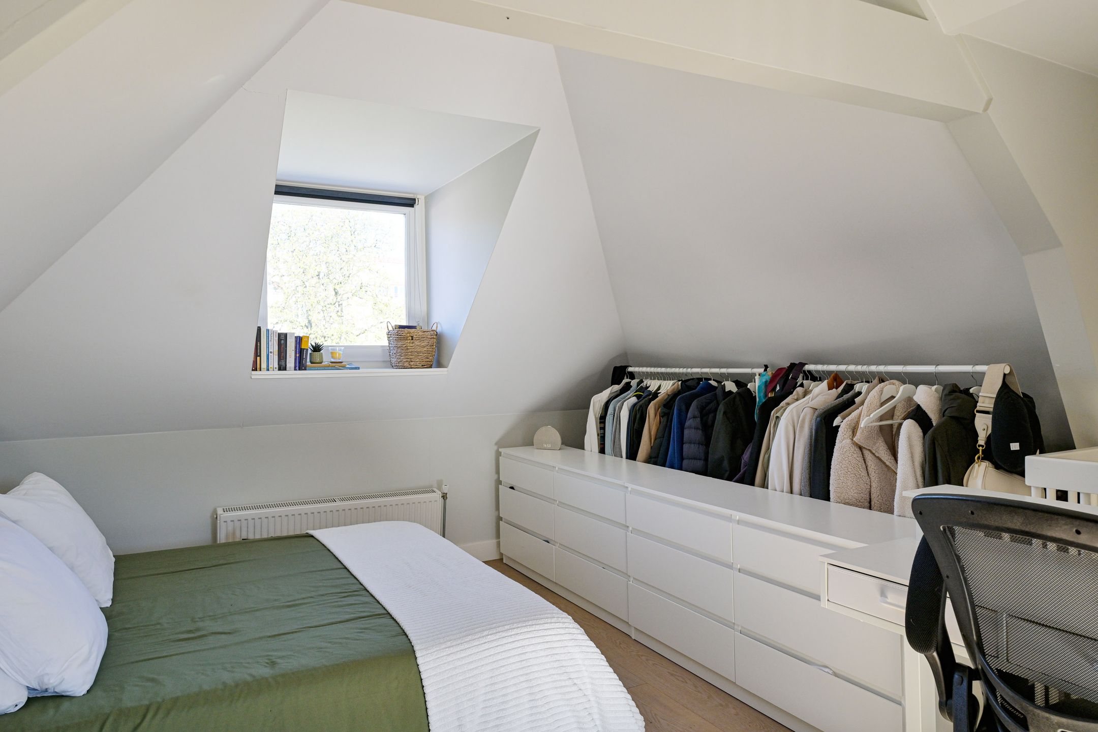Photo 12 of Van der Sluysstraat 1-B