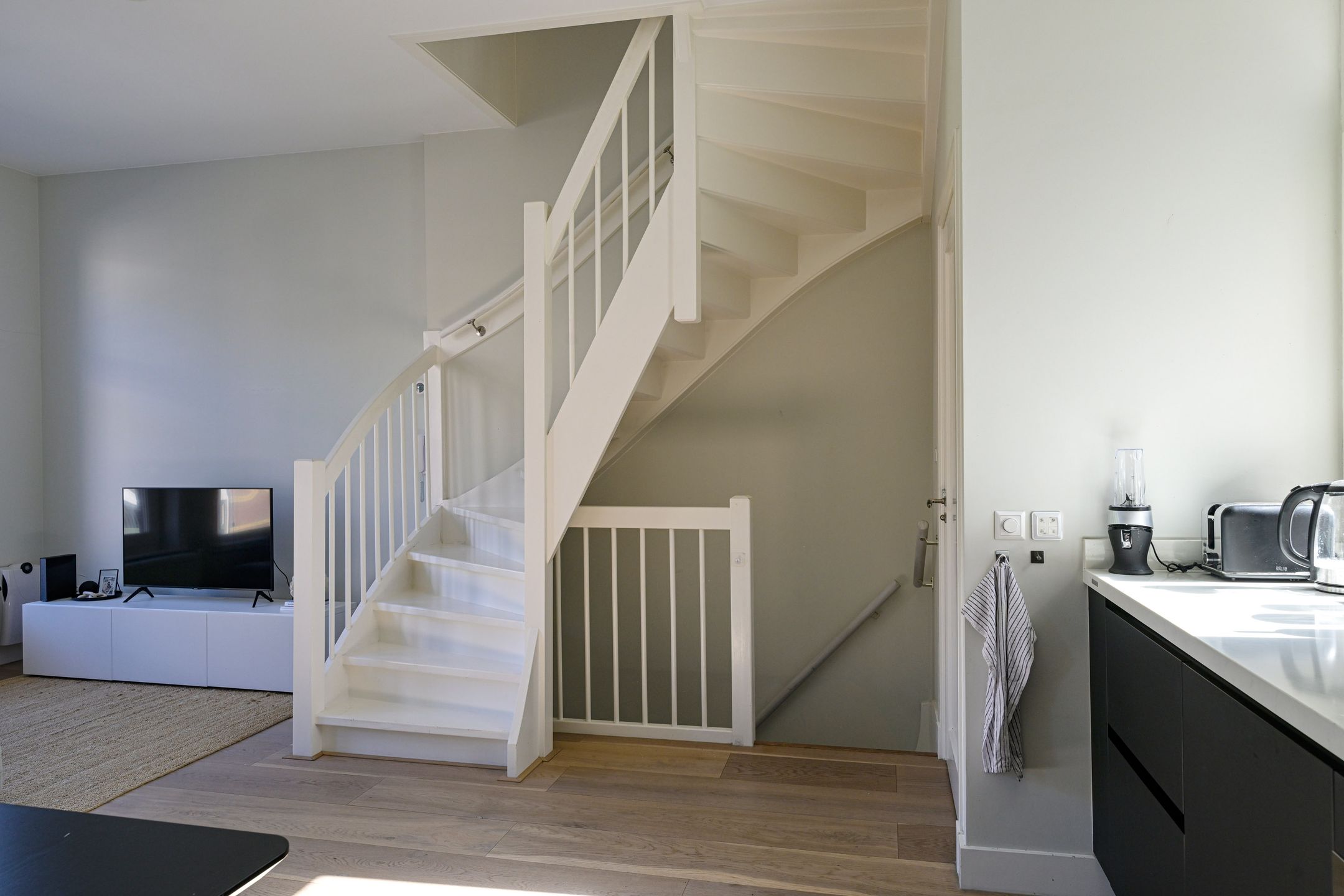 Photo 6 of Van der Sluysstraat 1-B