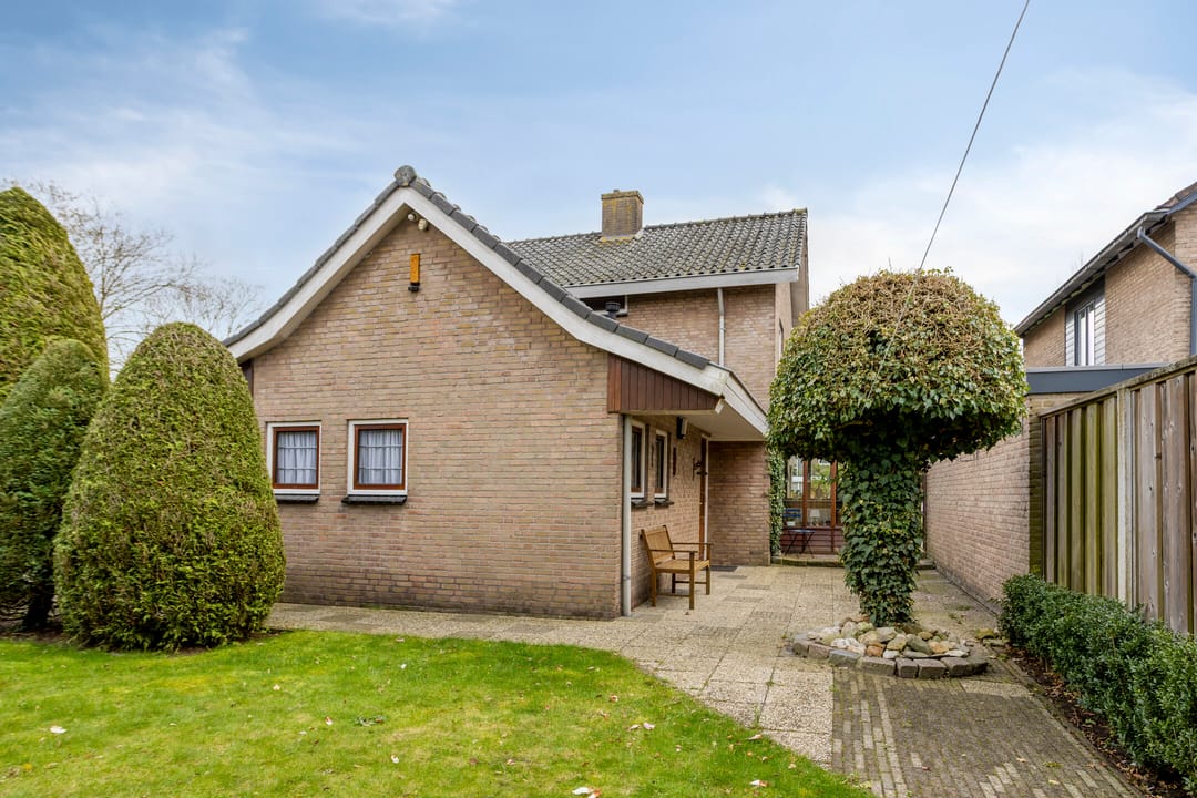 Foto 37 van Pastoor Wienholtsstraat 37