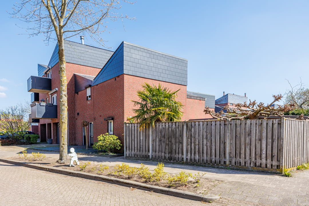 Well-maintained corner house with garden near the forest in Gennep Zuid — 38
