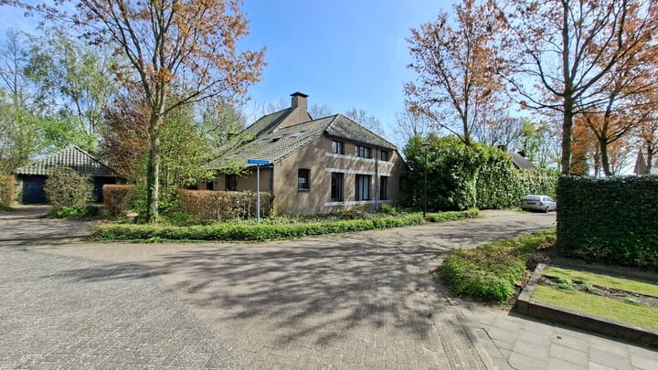 Photo 2 of Smidsepad 44