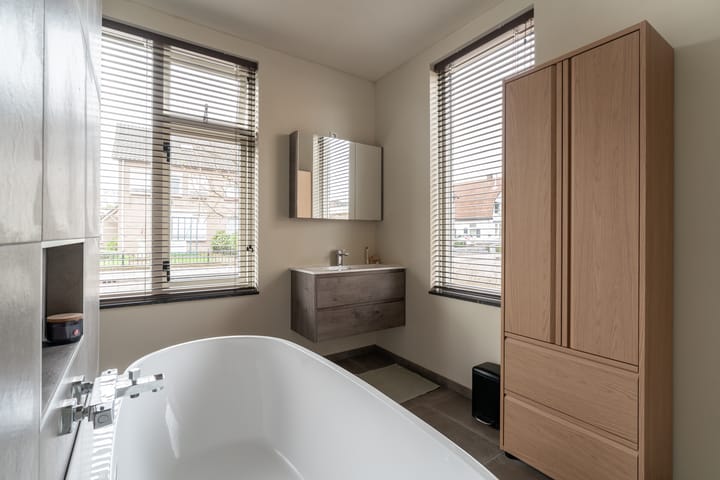 Photo 4 of Wethouder Bruensstraat 22