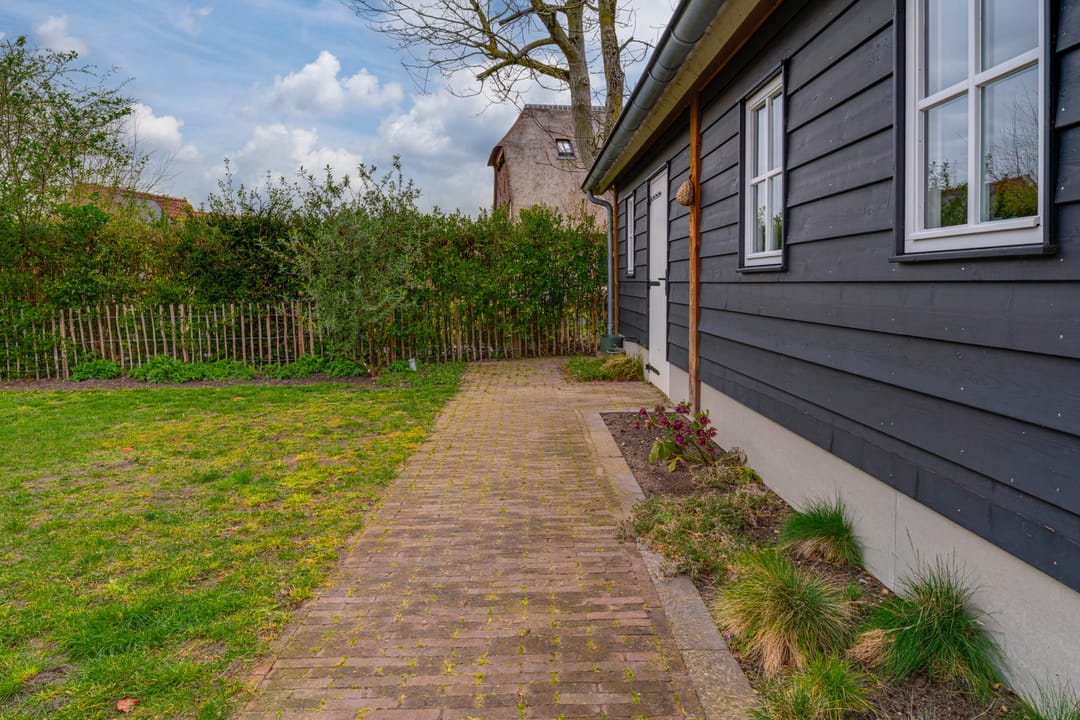 Foto 32 van Wethouder Bruensstraat 22