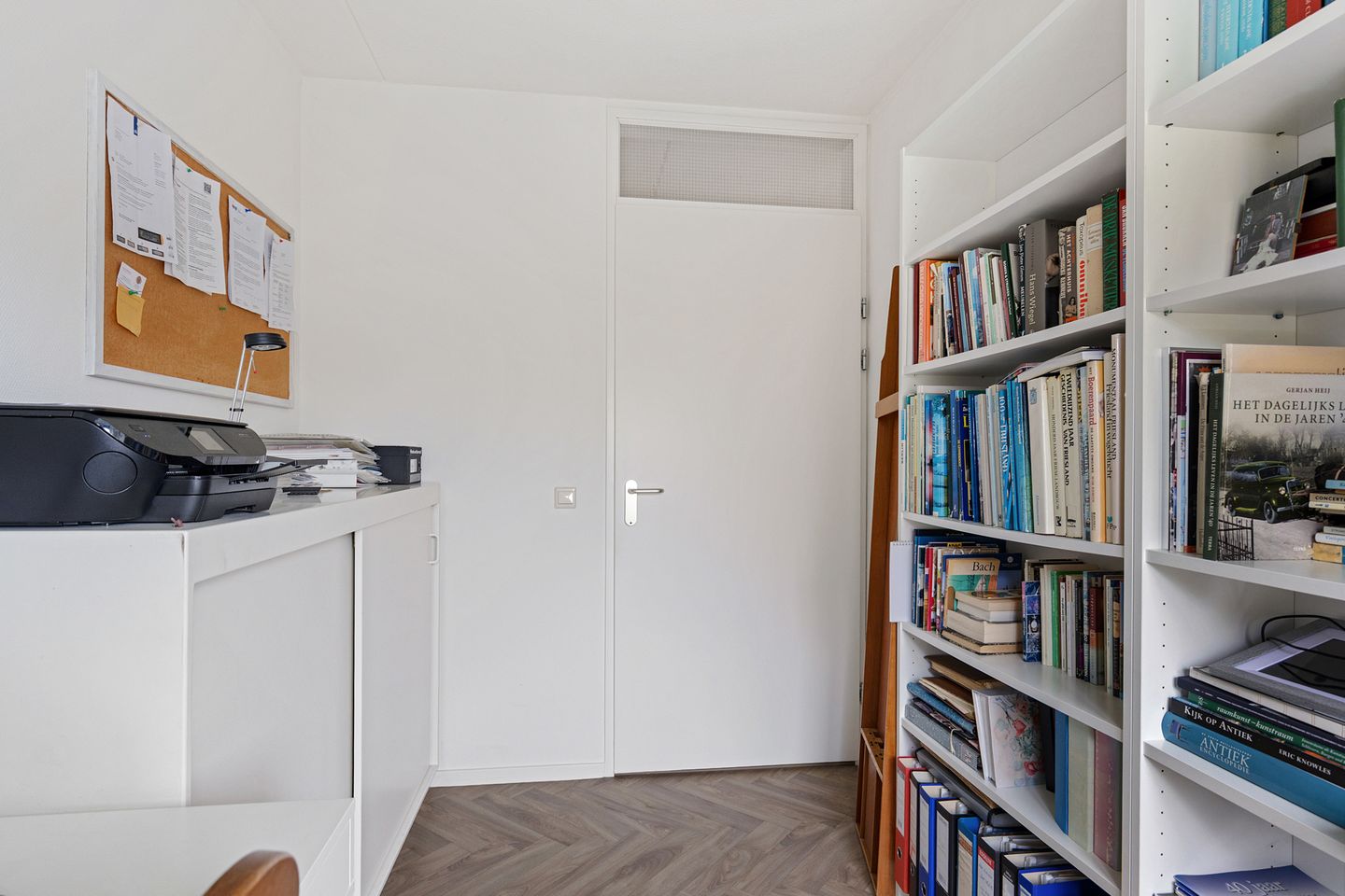 Photo 29 of Emmastraat 46