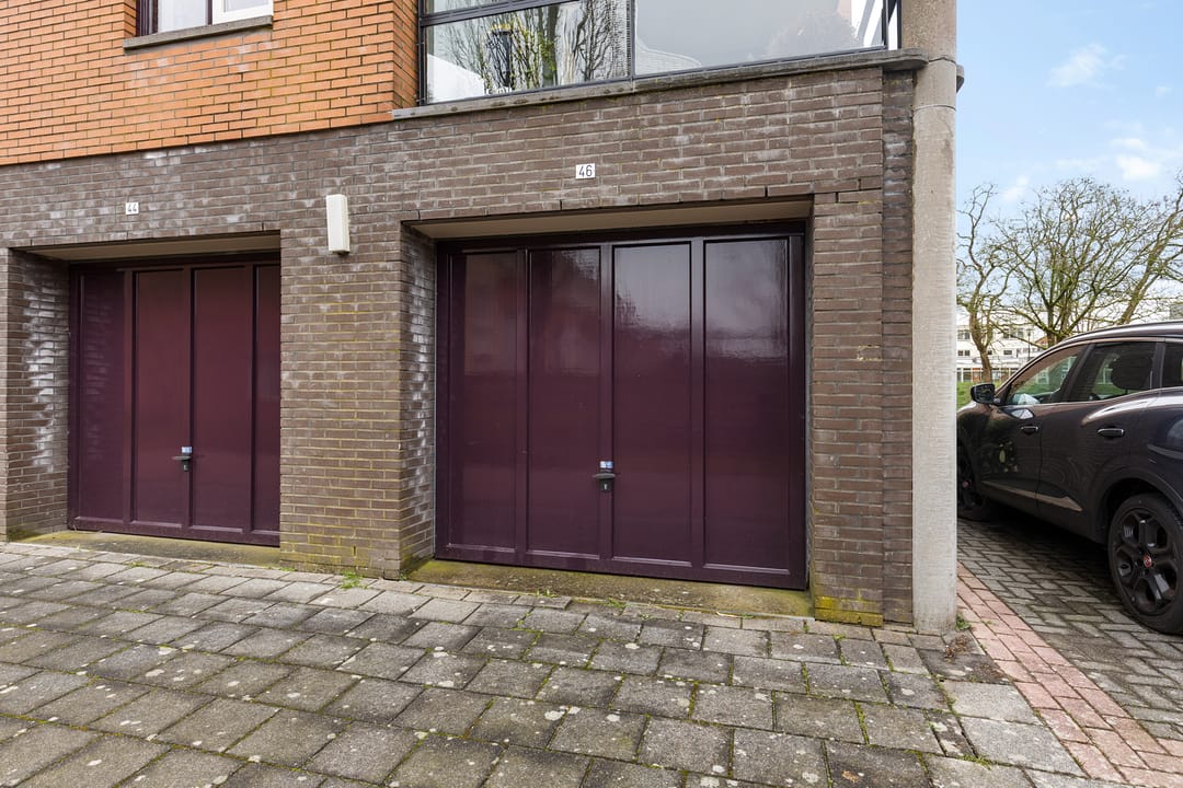 Photo 37 of Emmastraat 46