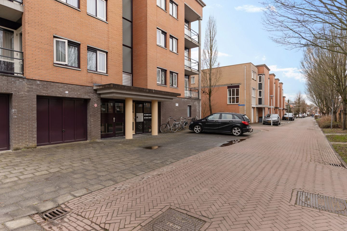 Photo 40 of Emmastraat 46