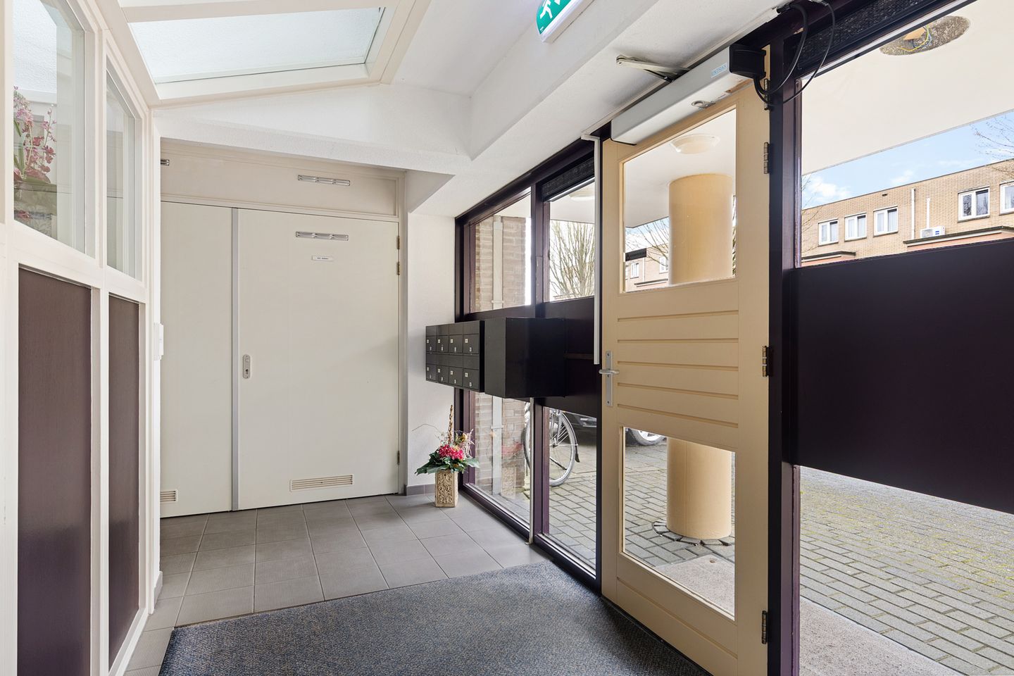 Photo 34 of Emmastraat 46