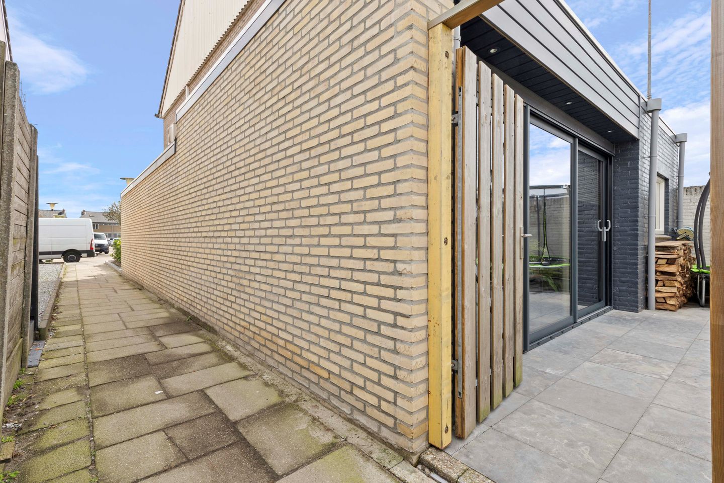 Foto 44 van Smirnoffstraat 32