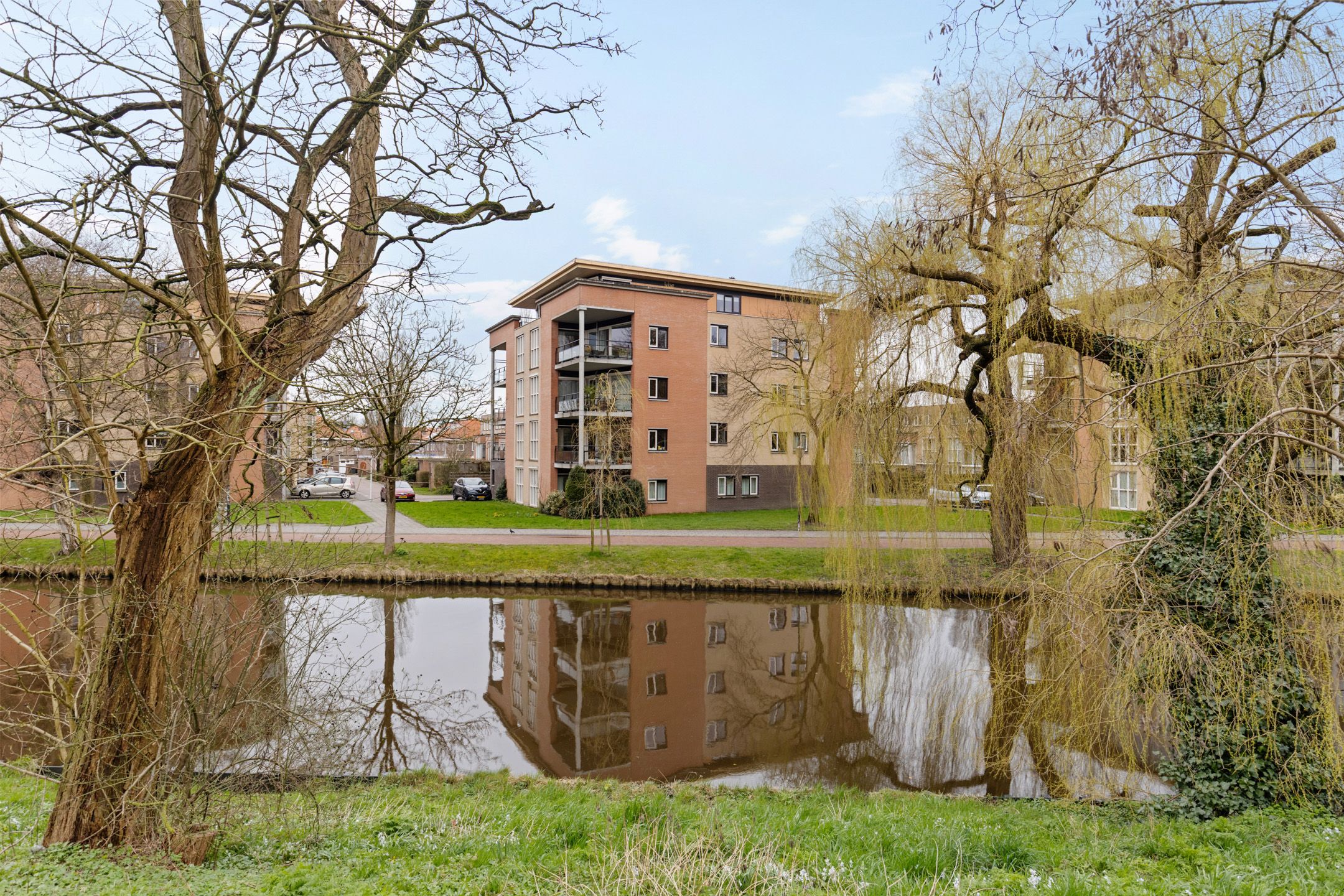 Photo 42 of Emmastraat 46