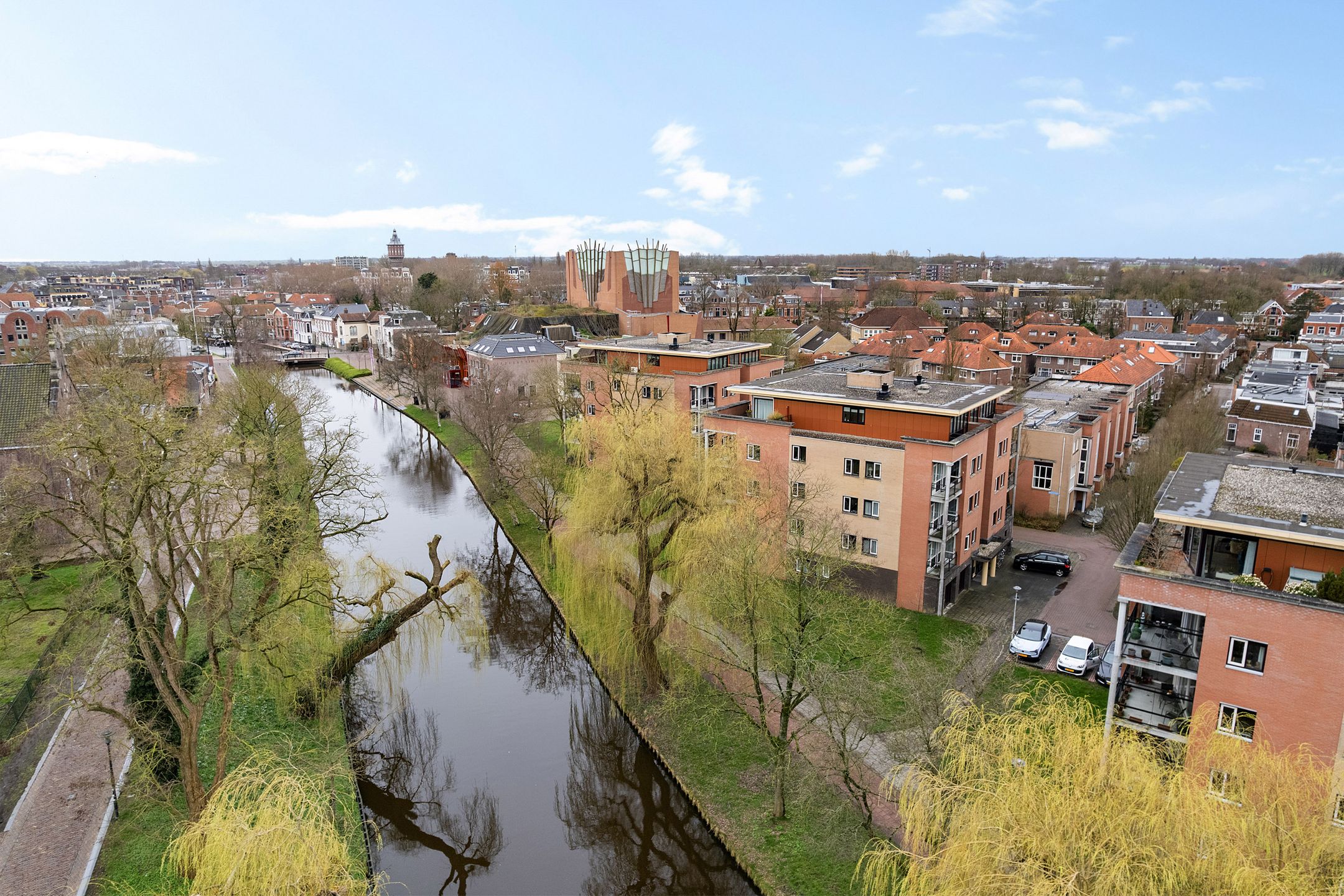 Photo 48 of Emmastraat 46