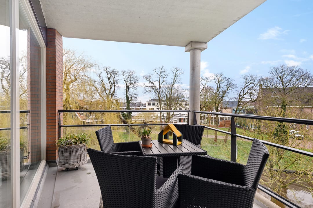 Photo 17 of Emmastraat 46