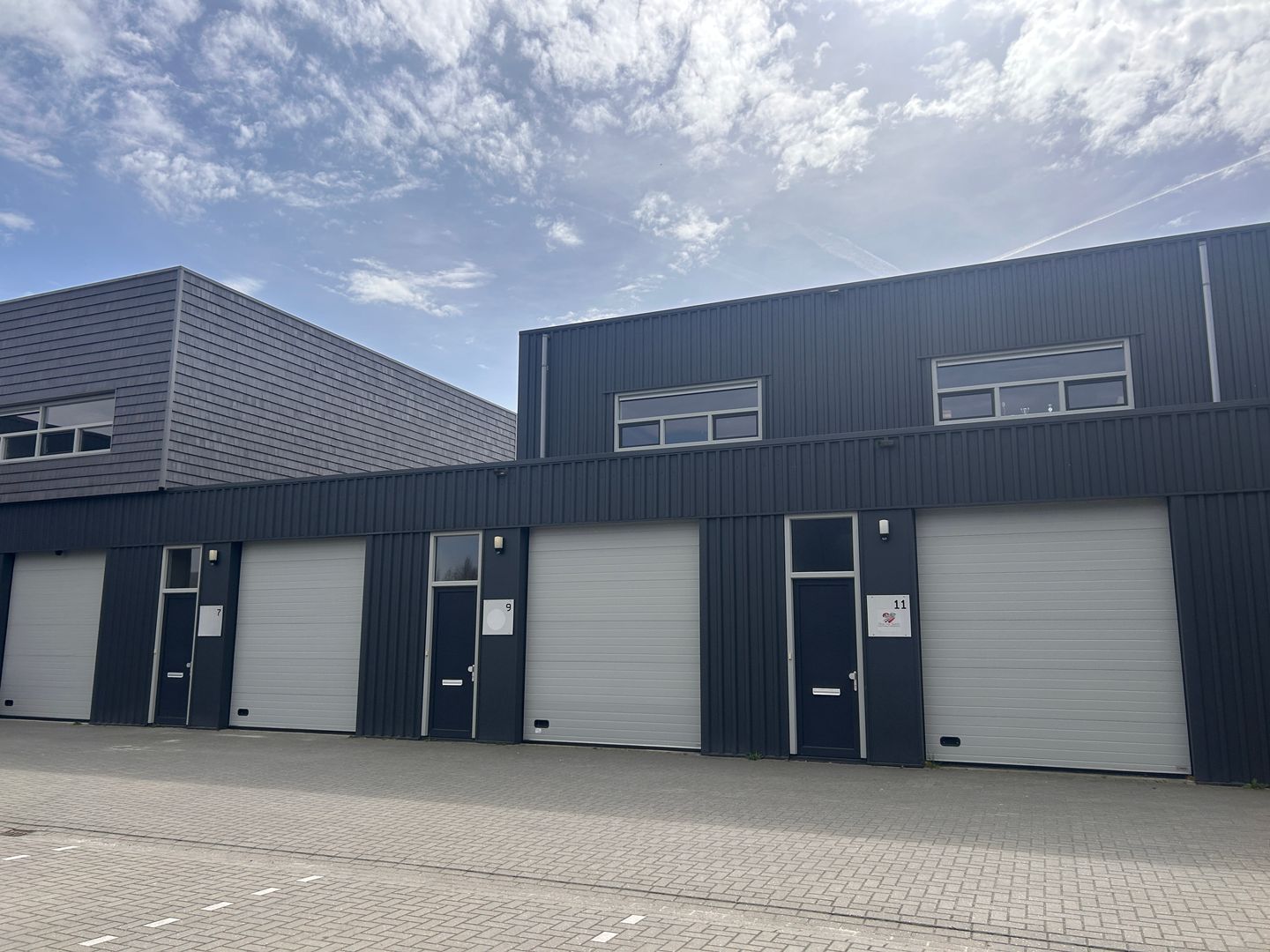 View photo 1 of Rostockweg 9