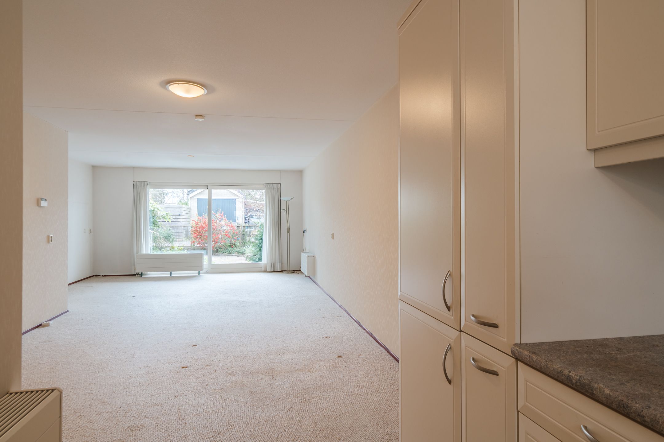 Spacious ground floor apartment with sunny west-facing garden in Sint Pancras — 15