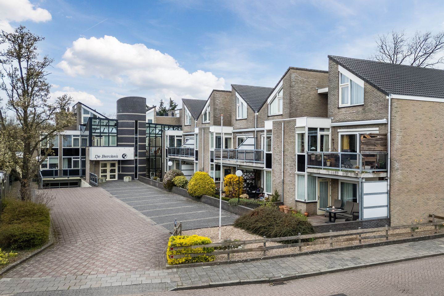 Spacious ground floor apartment with sunny west-facing garden in Sint Pancras — 35