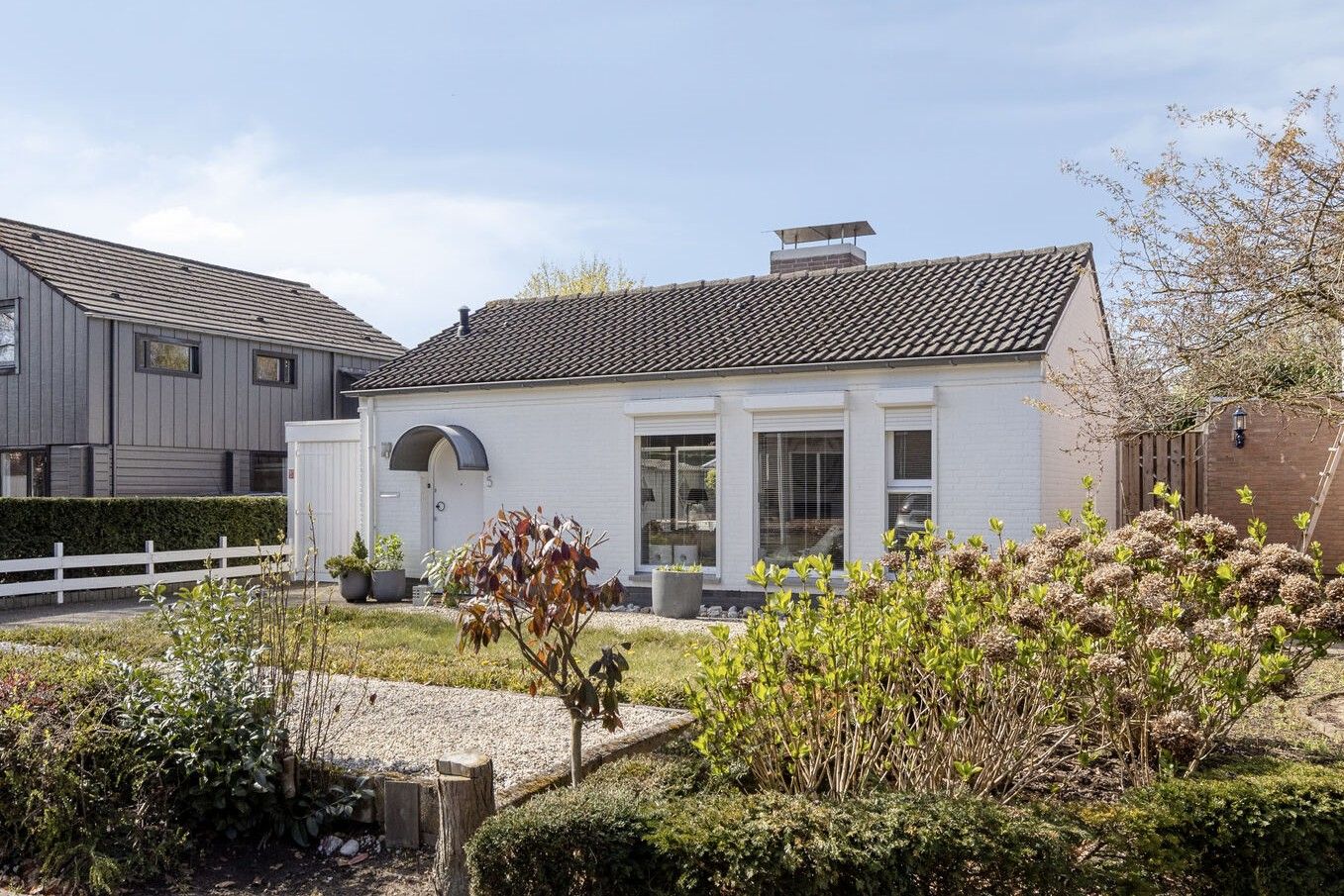 Foto 1 van Moutlaan 5