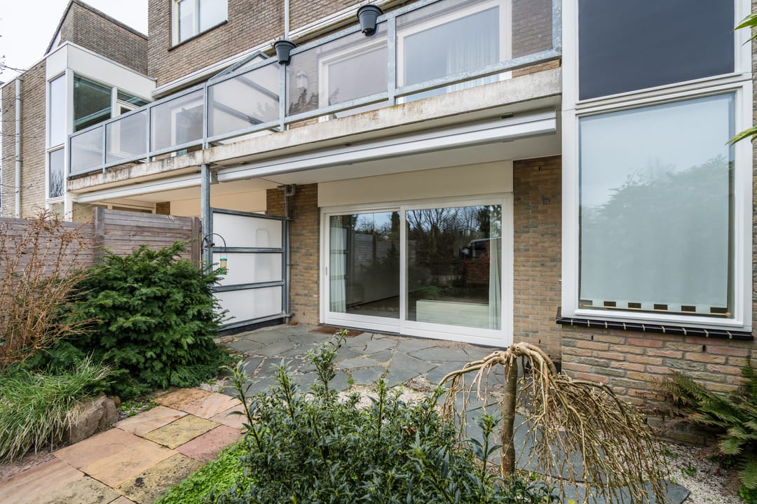 Spacious ground floor apartment with sunny west-facing garden in Sint Pancras — 28