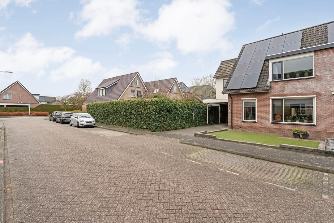 Photo 37 of De Schadde 9