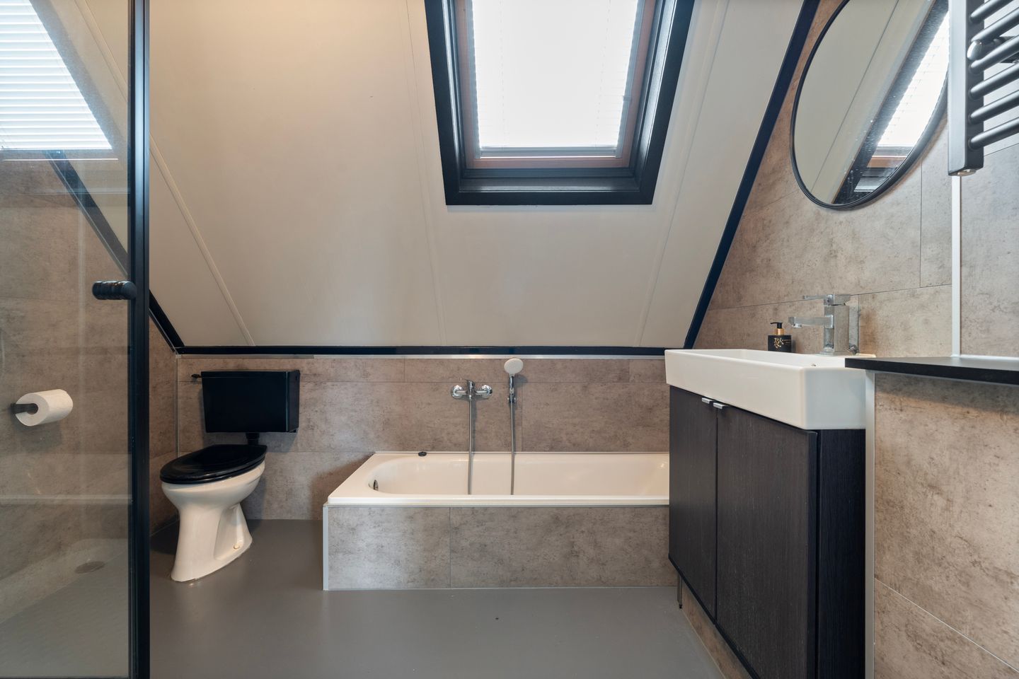 Photo 19 of De Schadde 9