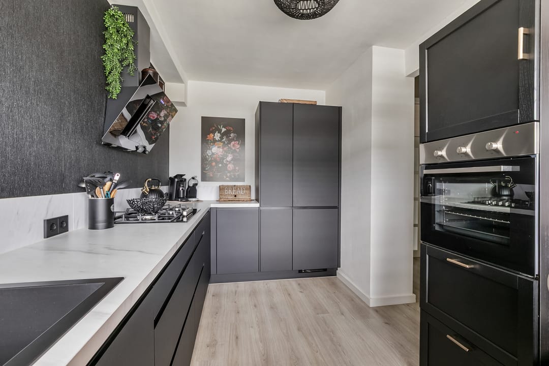 Renovated corner apartment with balcony in Presikhaaf — 13