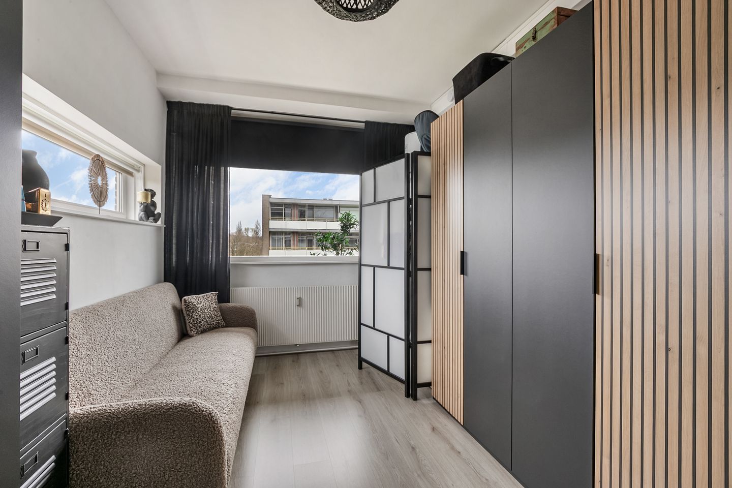 Renovated corner apartment with balcony in Presikhaaf — 20