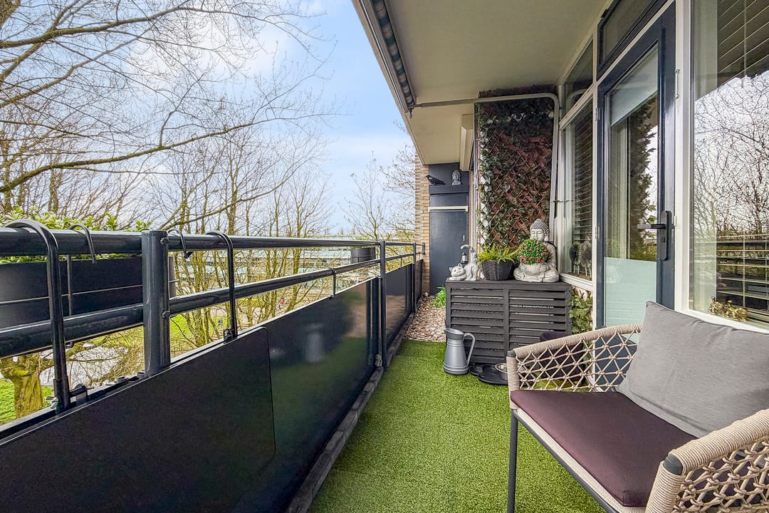 Renovated corner apartment with balcony in Presikhaaf — 23