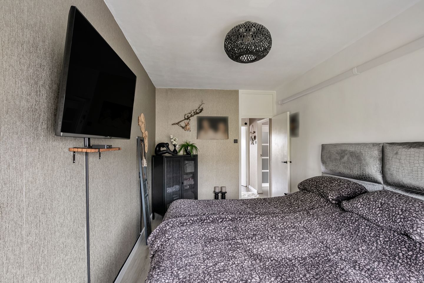 Renovated corner apartment with balcony in Presikhaaf — 19