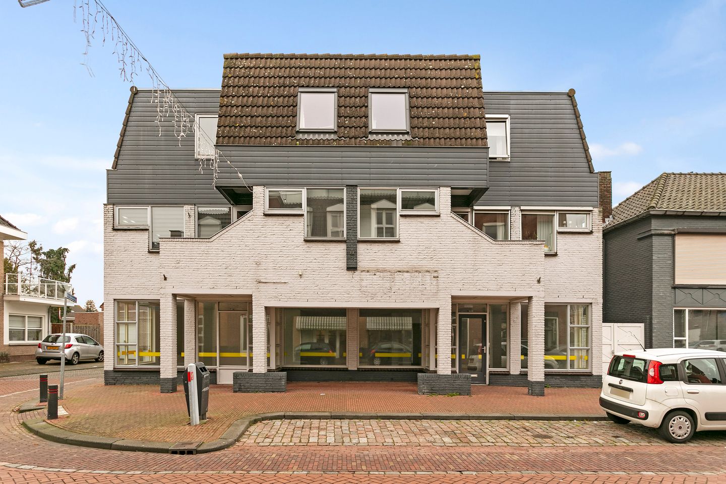 Bekijk foto 1 van Raadhuisstraat 63
