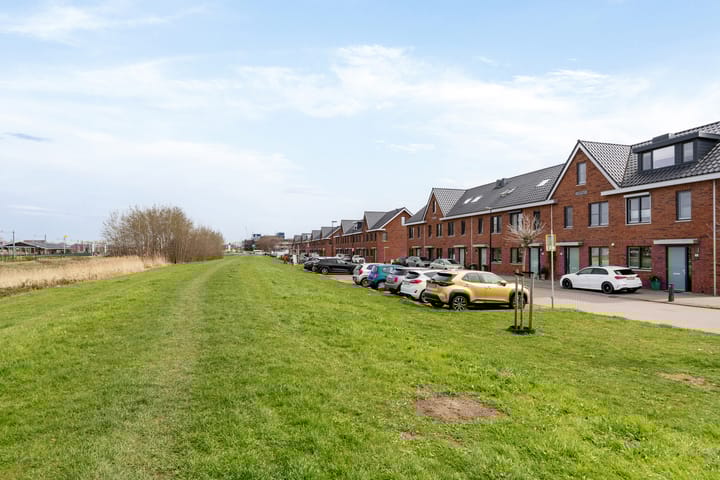 Photo 4 of Hof van Delftsesluis 39