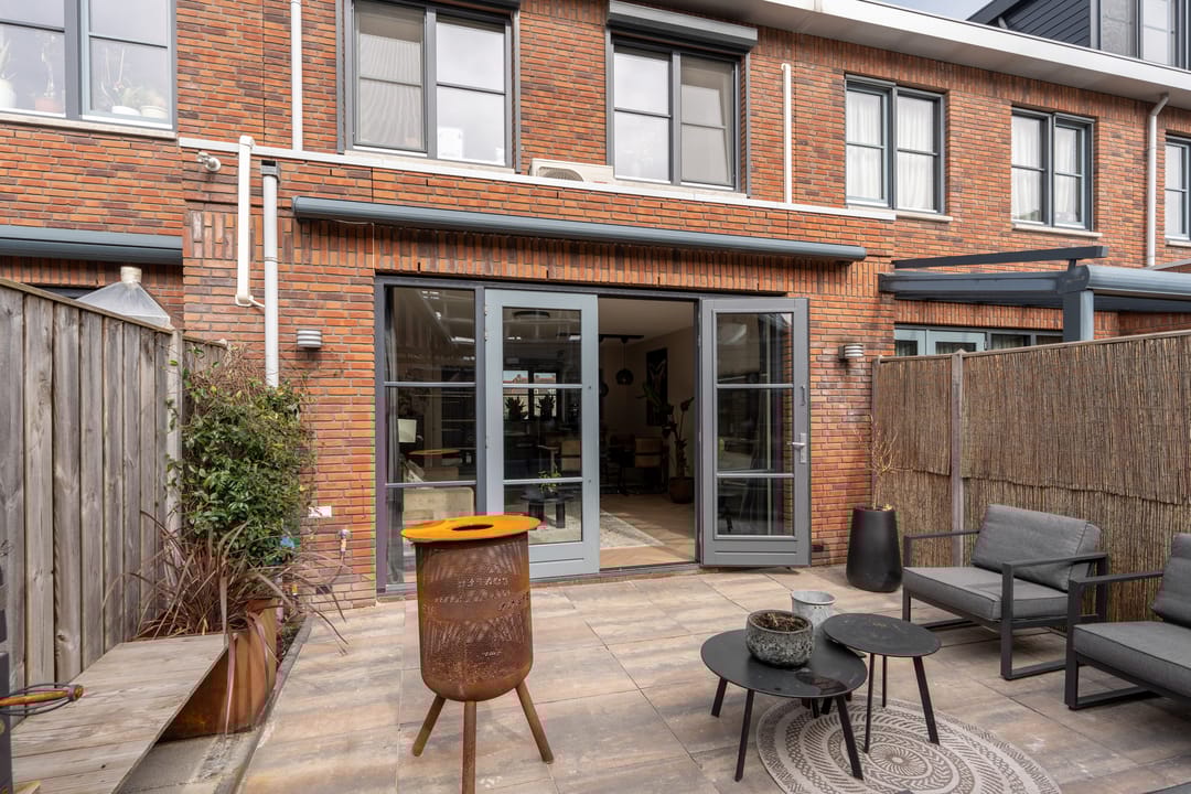 Foto 16 van Hof van Delftsesluis 39