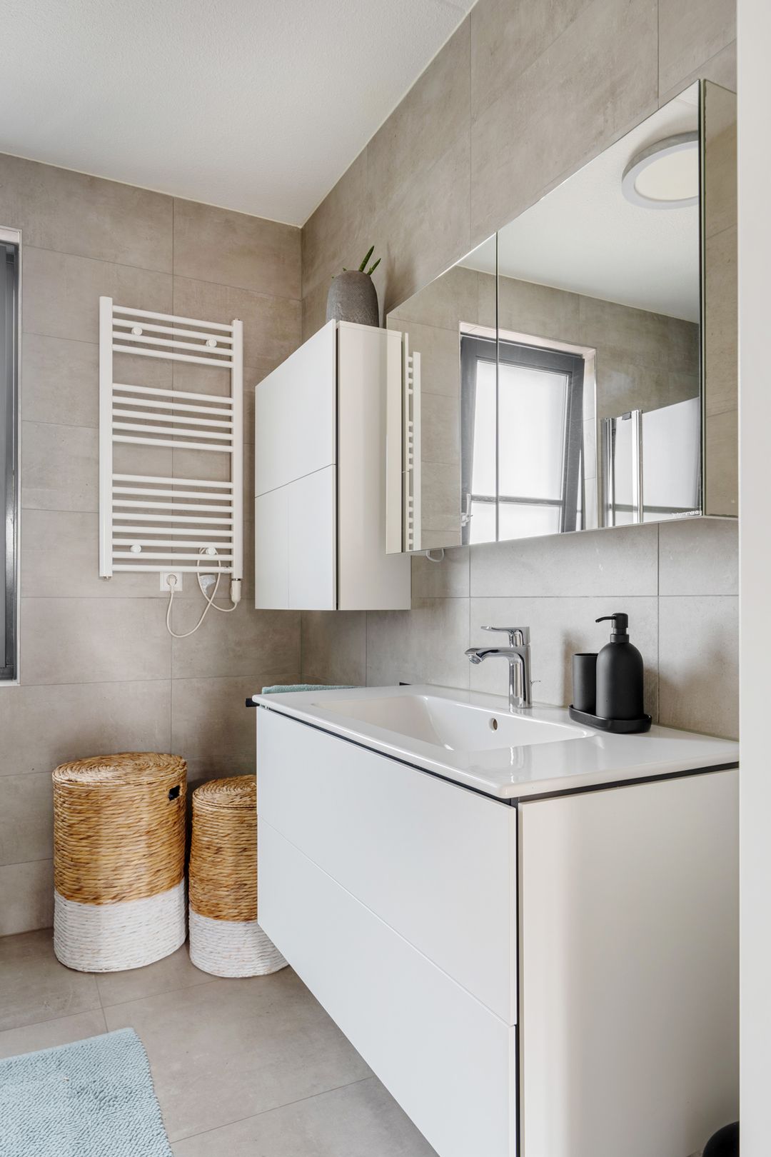 Foto 38 van Hof van Delftsesluis 39