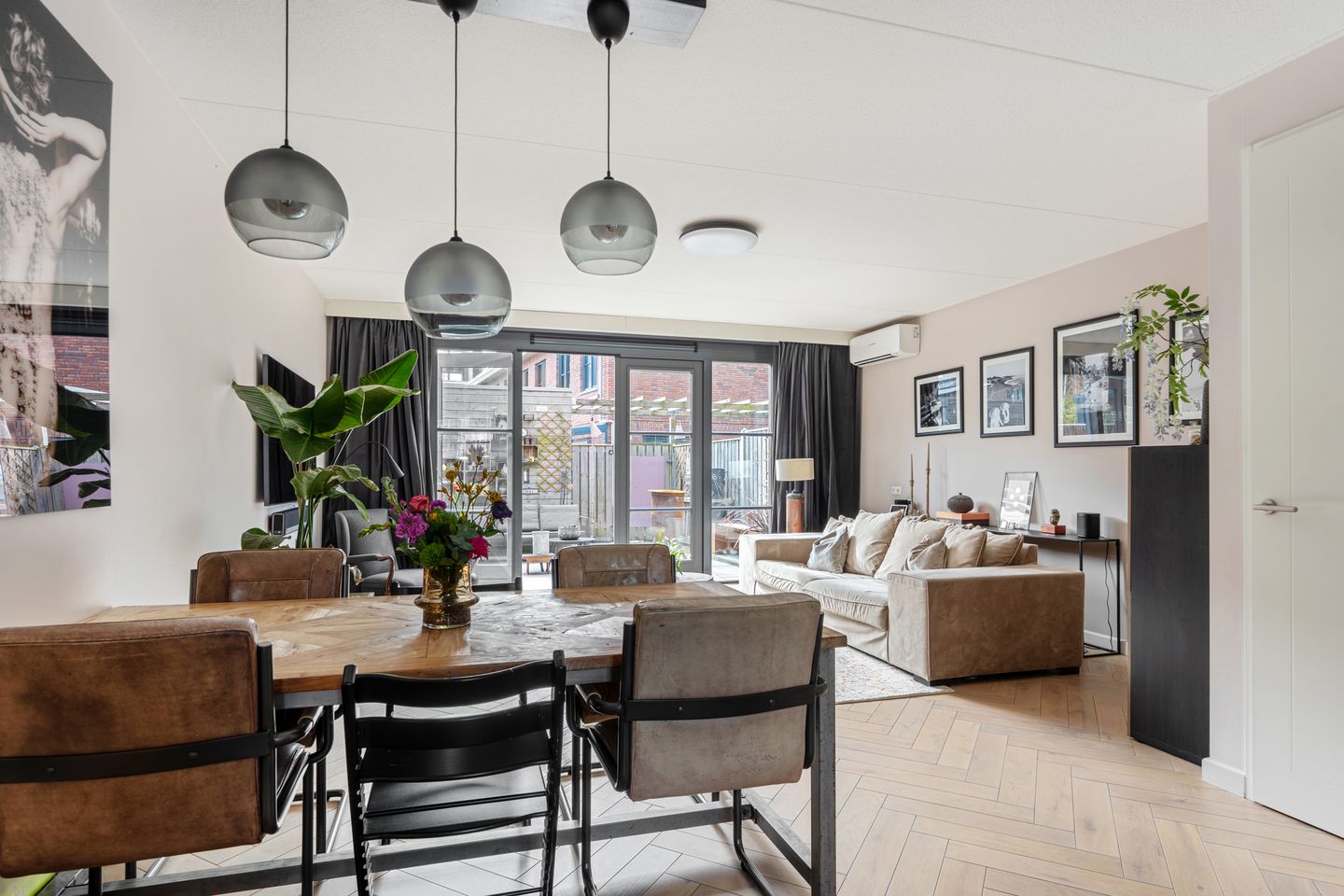 Foto 10 van Hof van Delftsesluis 39